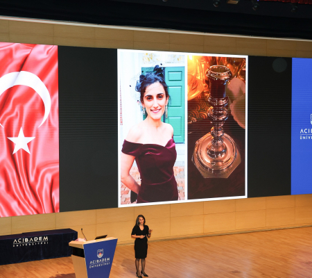 Doç. Dr. Canan Dağdeviren’den “İlk Ders”